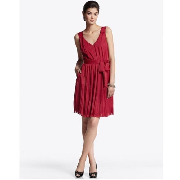 WHBM Dress 4 Crimson Red Flowing Micro Pleated Holiday Christmas Party Cocktail - Picture 1 of 11